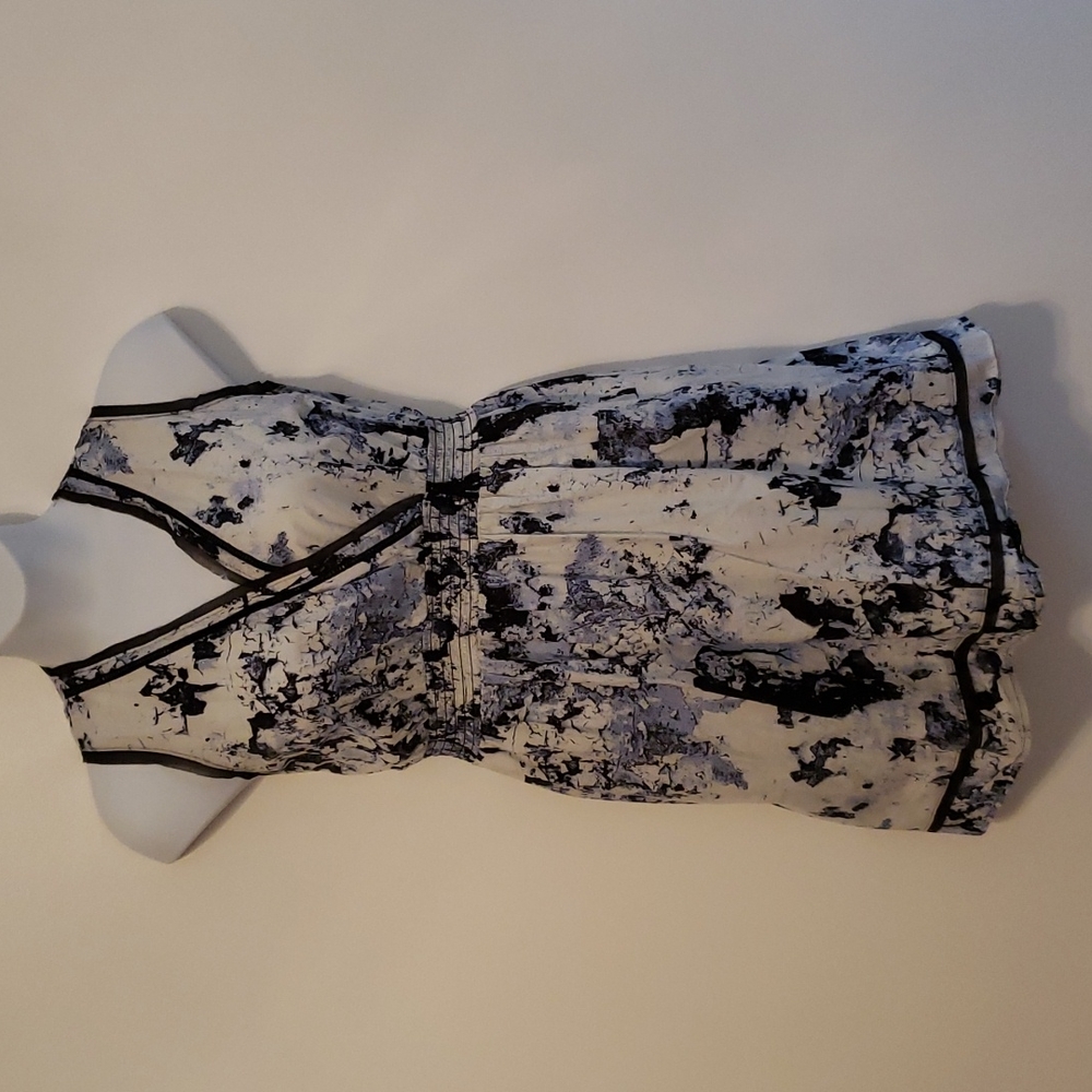 Simply Vera Vera Wang dress size P XL. Excellent pre owned condition.